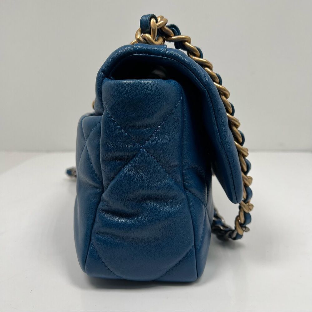 Chanel 19 Flap Bag Quilted Leather Medium Blue A+ Condition - Picture 5 of 16